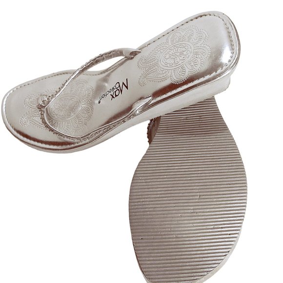 Max Collection Wedge Thong Sandals with Sequined Accent, Slip-on Shoes, Sandal - Picture 12 of 12
